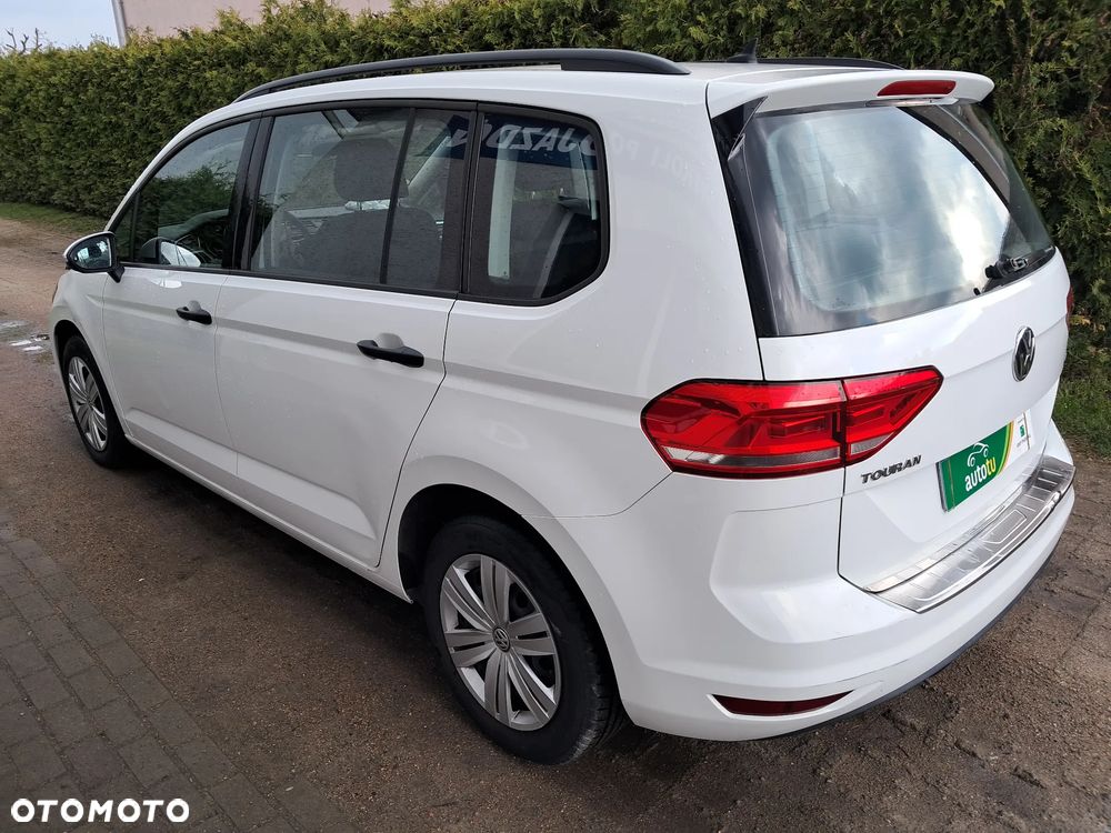 Volkswagen Touran - 5