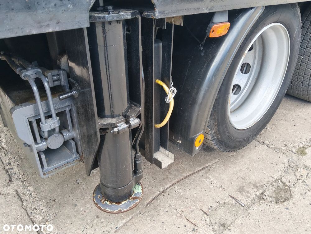 DAF CF HDS HIAB 800 - 16