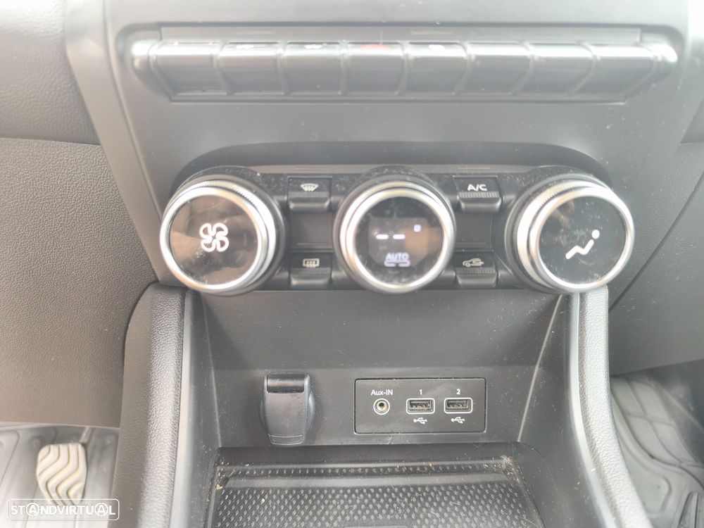 Renault Captur - 34