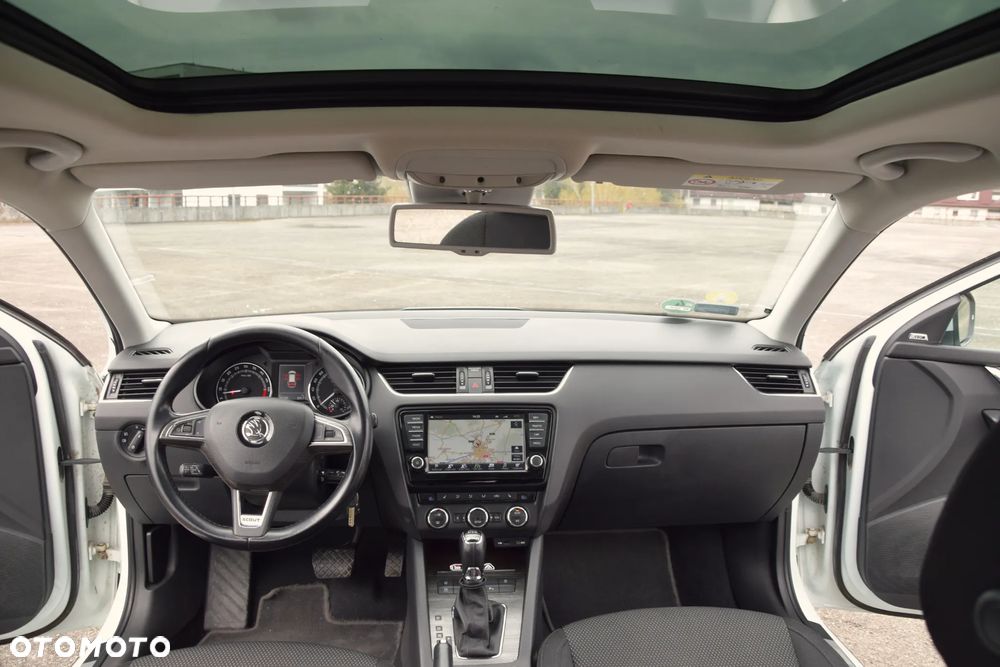 Skoda Octavia 2.0 TDI 4x4 DSG Scout - 13