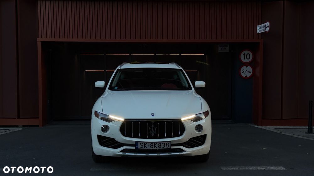Maserati Levante 2017 photo 2