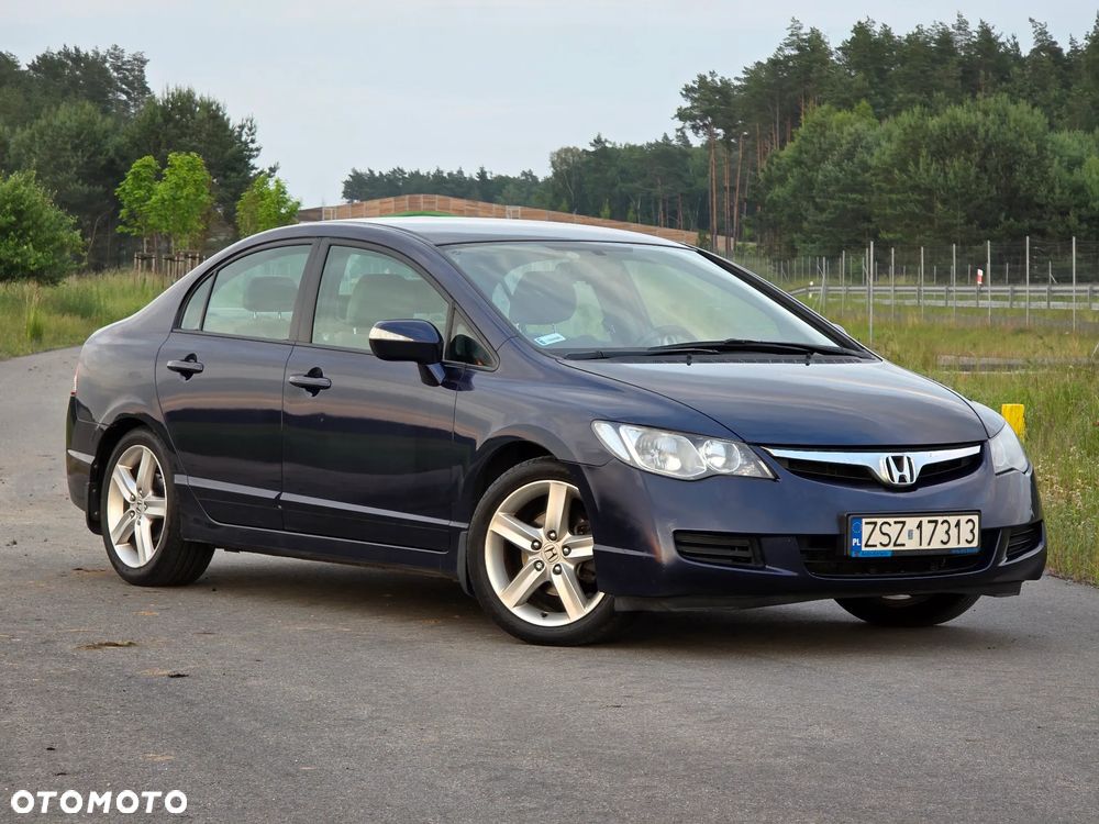 Honda Civic 1.8 Comfort - 1