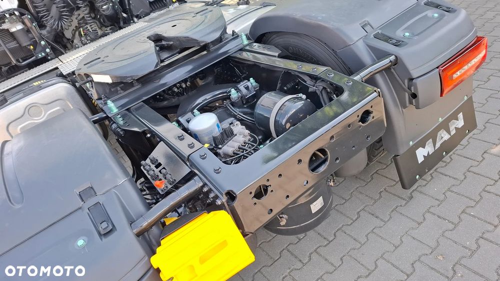 MAN TGX 18.510 / HYDRAULIKA / NAVI / FULL LED / SALON PL - 21