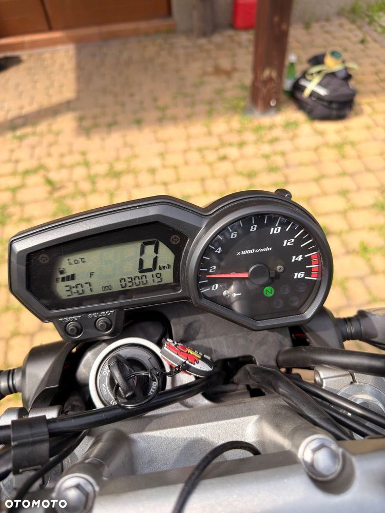 Yamaha FZ6 - 6
