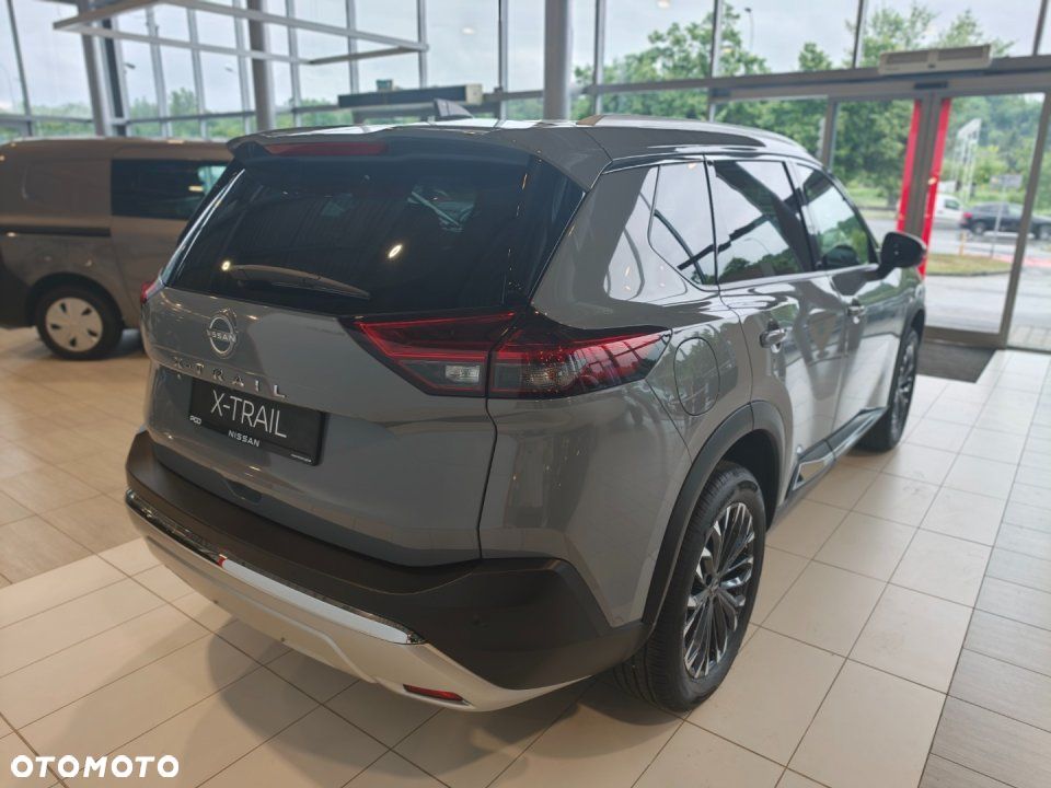 Nissan X-Trail - 12