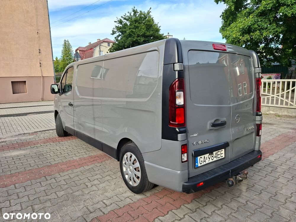 Opel Vivaro - 4
