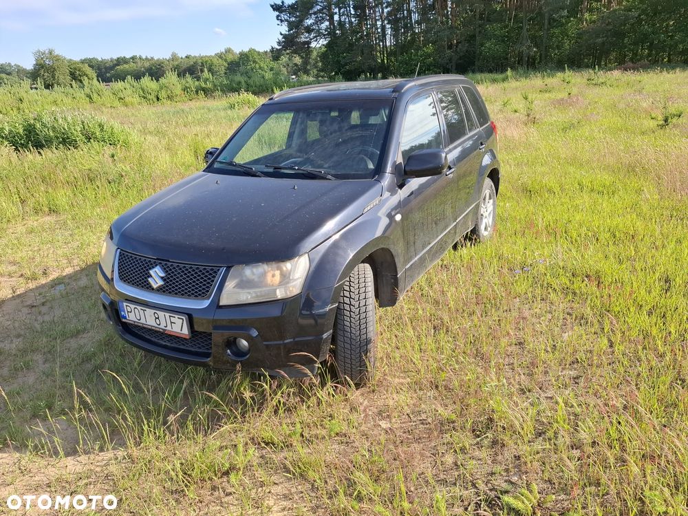 Suzuki Grand Vitara 2.0 Comfort - 2