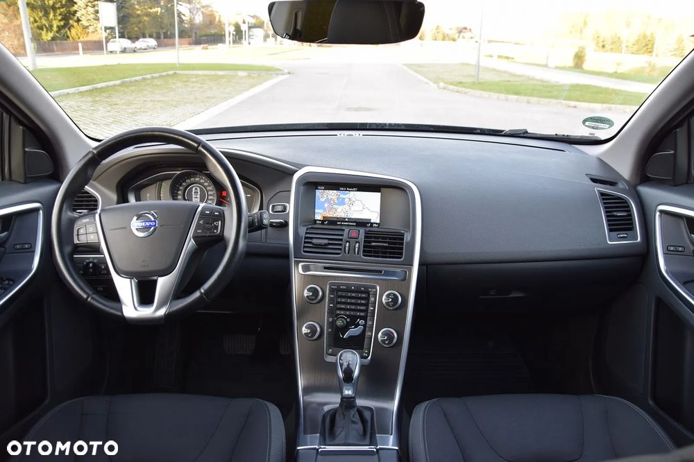 Volvo XC 60 D4 Geartronic Momentum - 15