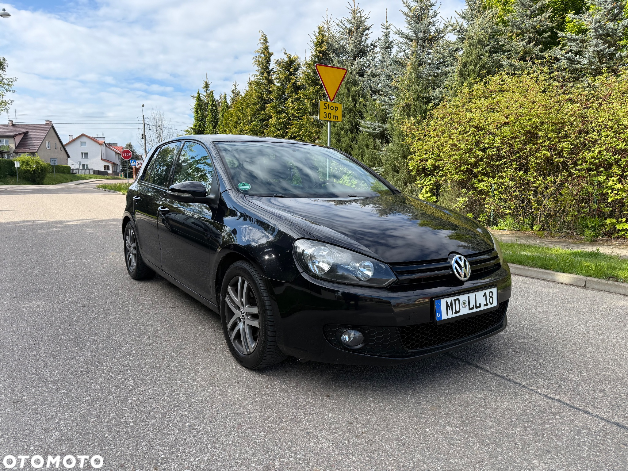 Volkswagen Golf - 2