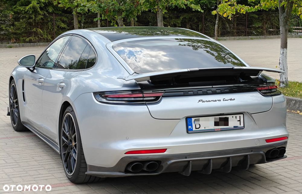 Porsche Panamera Turbo - 9