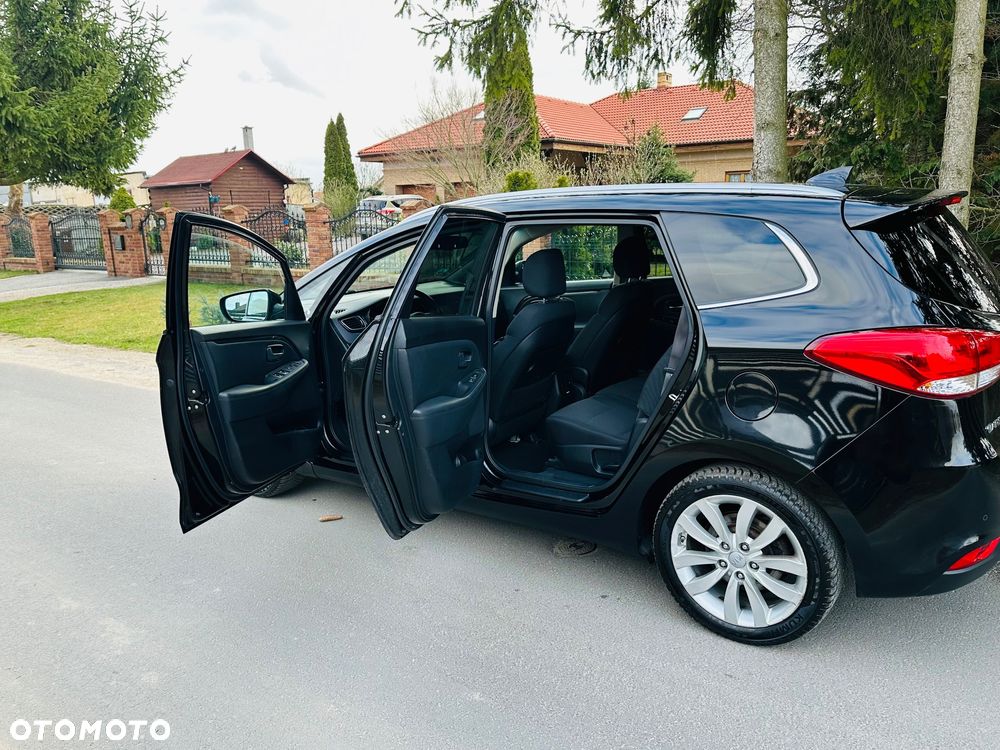 Kia Carens 1.7 CRDi Business Line 7os 7DCT - 13