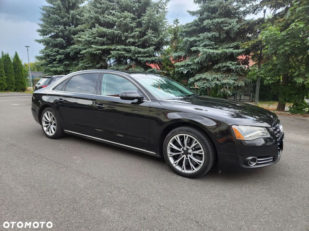 Audi A8 - 8