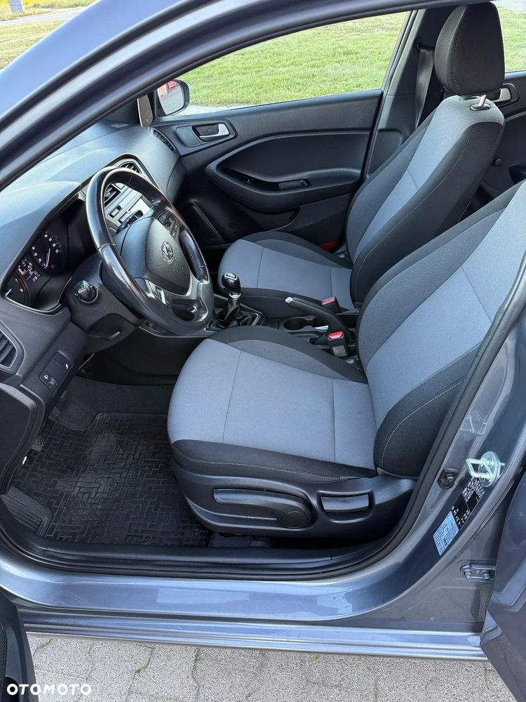 Hyundai i20 1.2 Comfort - 16