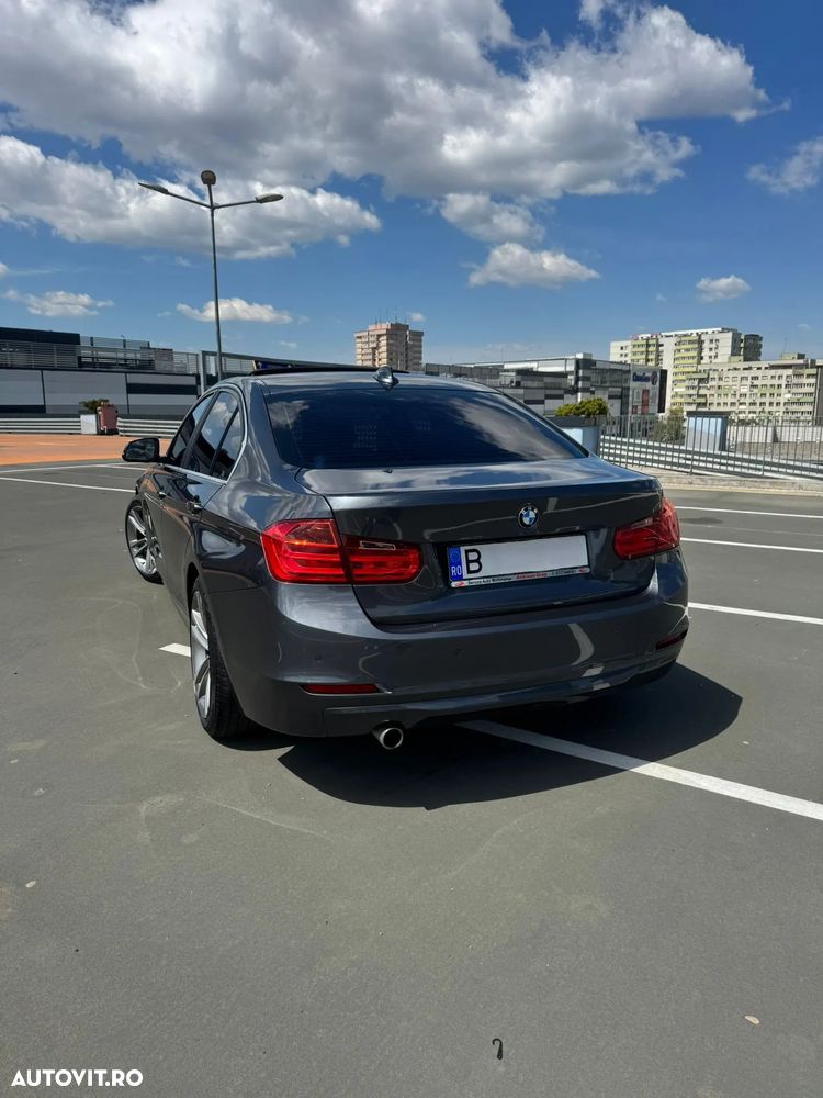 BMW Seria 3 320d Aut. - 4