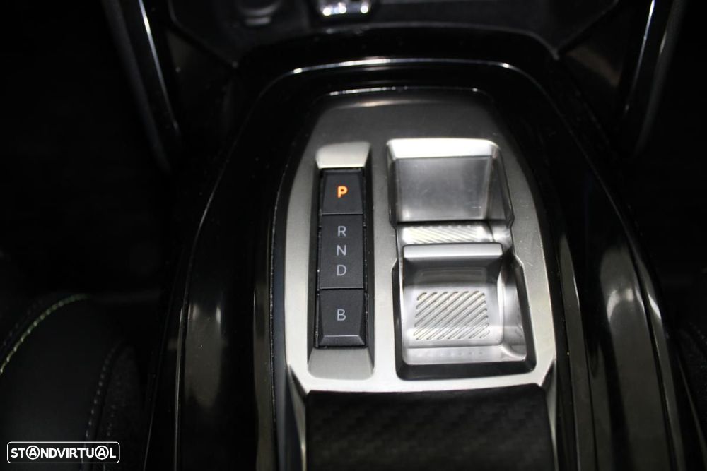 Peugeot e-2008 54 kWh GT - 21