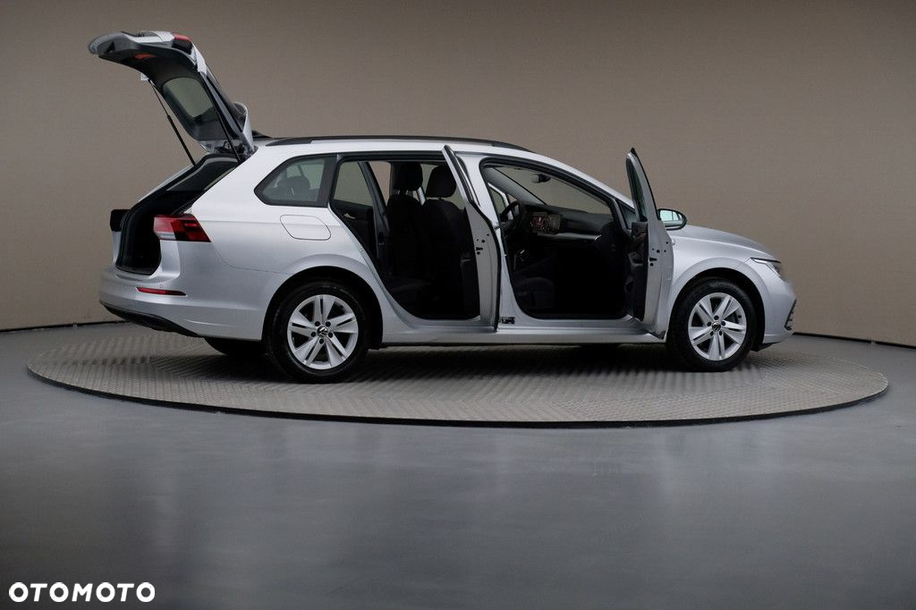 Volkswagen Golf VIII 2.0 TDI Life - 6