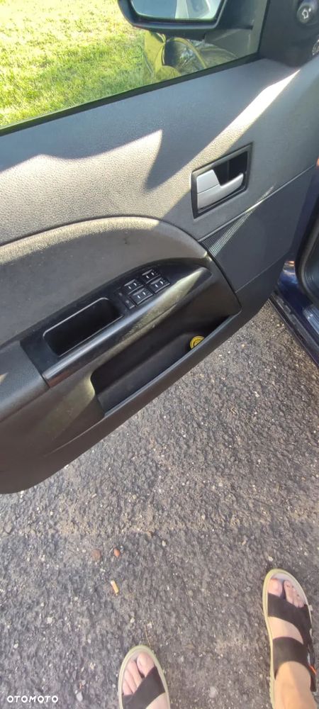 Ford Mondeo - 10