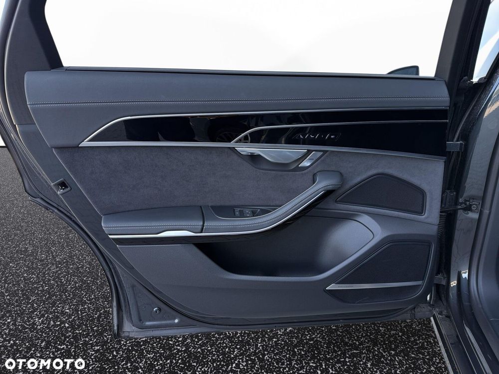 Audi A8 L 55 TFSI mHEV Quattro Tiptr - 35
