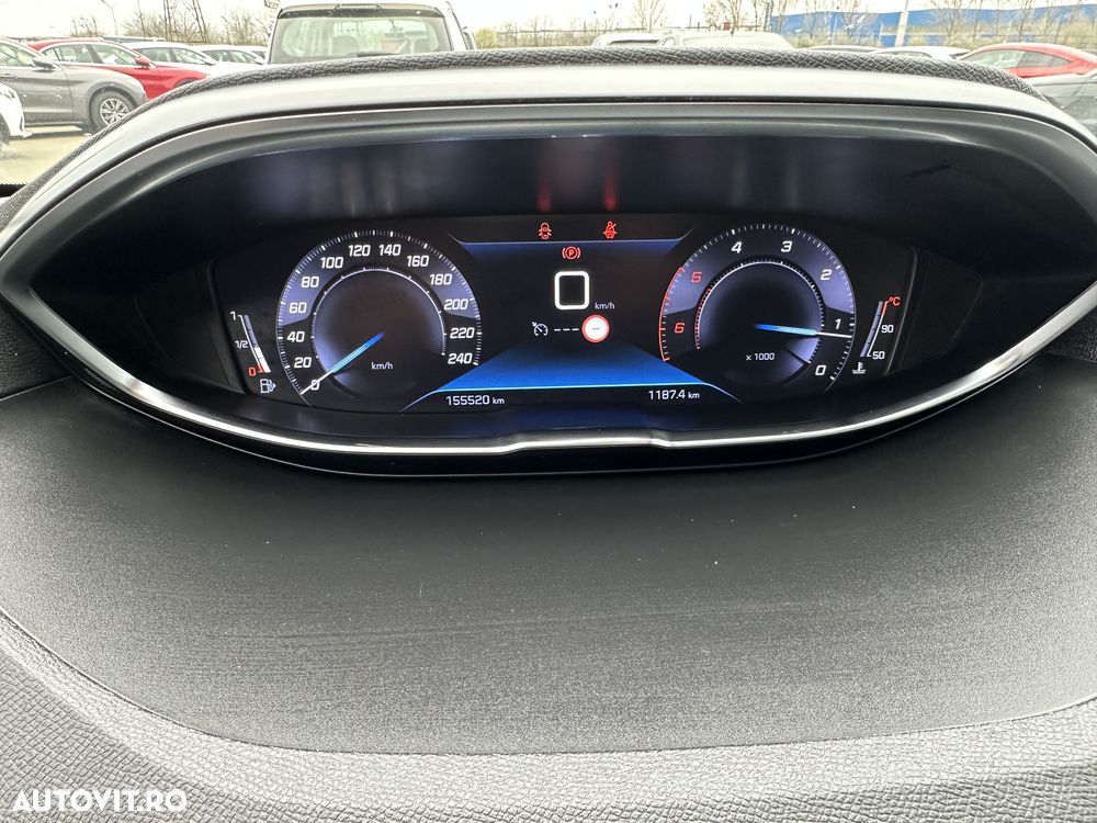 Peugeot 5008 1.5 BlueHDI s&s Allure - 9