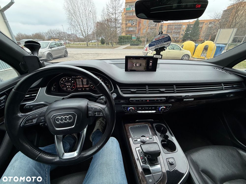 Audi Q7 - 7