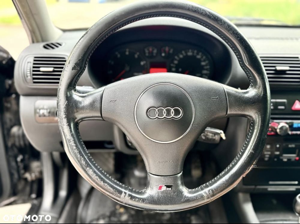 Audi A3 3-drzwiowe 1.8T Ambition - 15