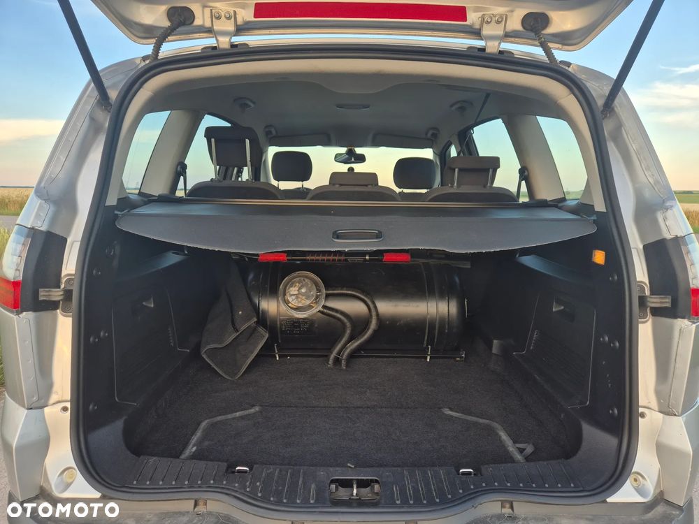 Ford S-Max 2.5 Titanium - 13
