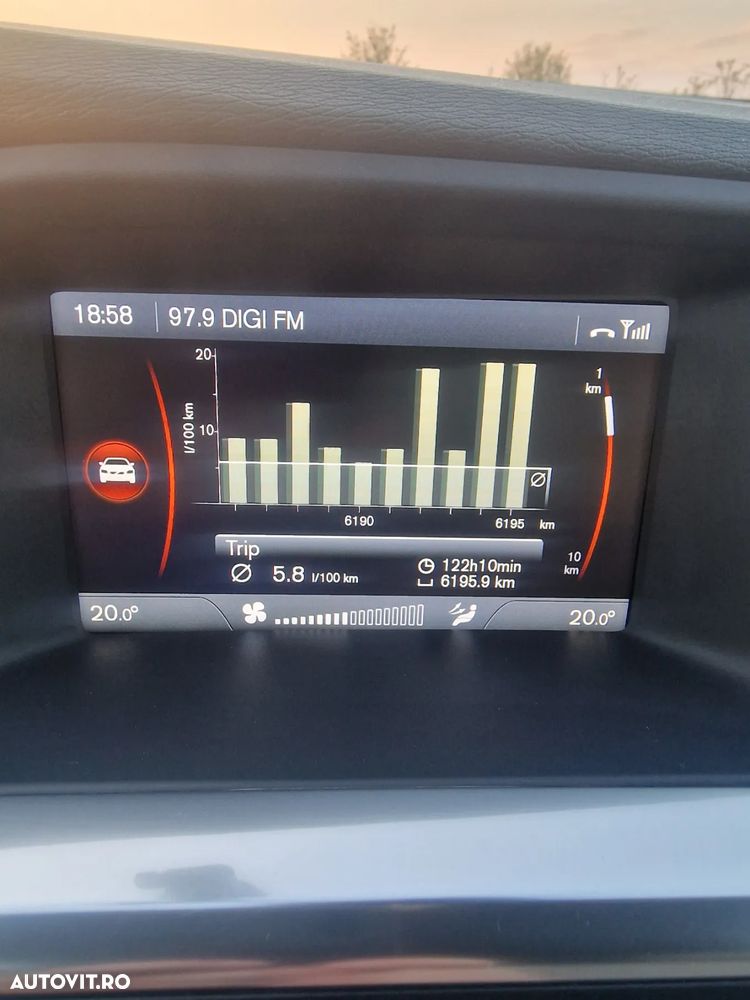 Volvo V60 D2 ECO Start-Stop Momentum - 27