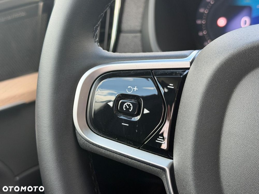 Volvo XC 90 - 12