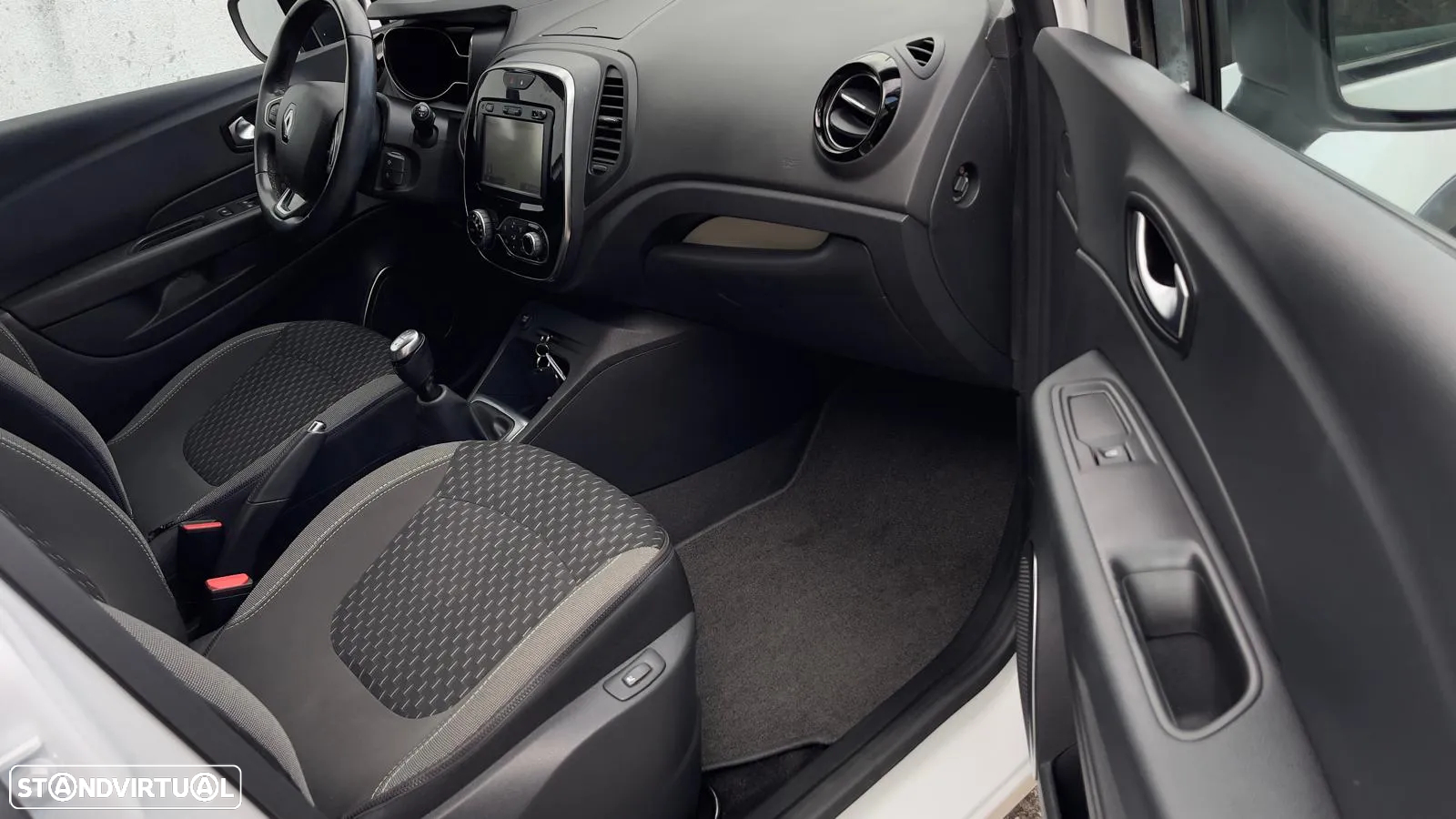 Renault Captur (ENERGY) TCe 90 INTENS - 27