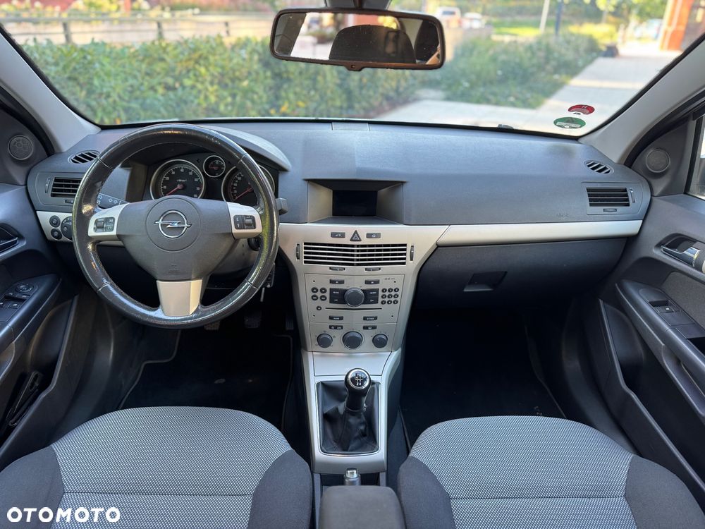 Opel Astra 1.6 Enjoy - 13