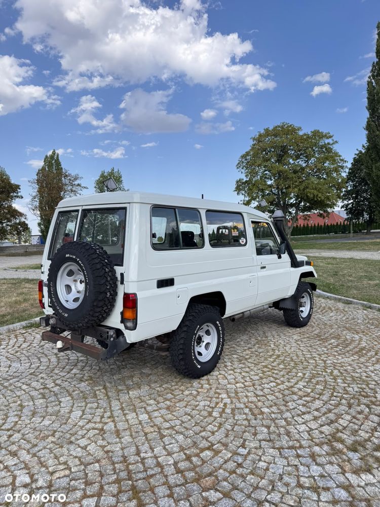 Toyota Land Cruiser 1990 photo 4