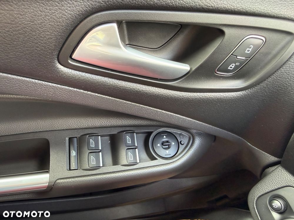 Ford Kuga - 29
