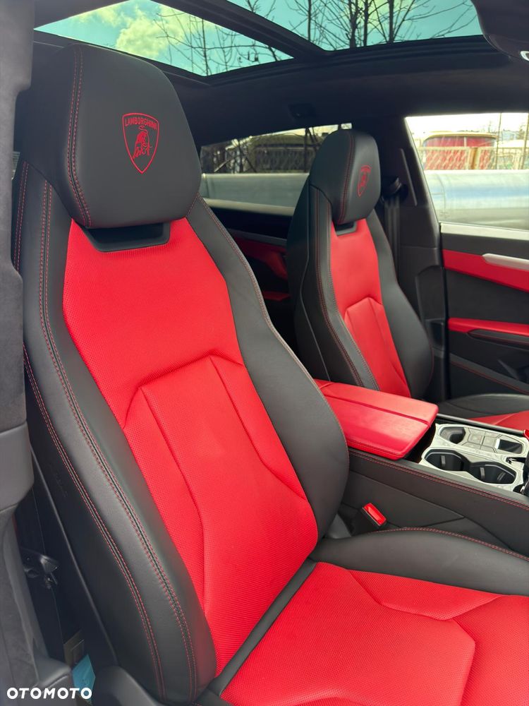 Lamborghini Urus - 8
