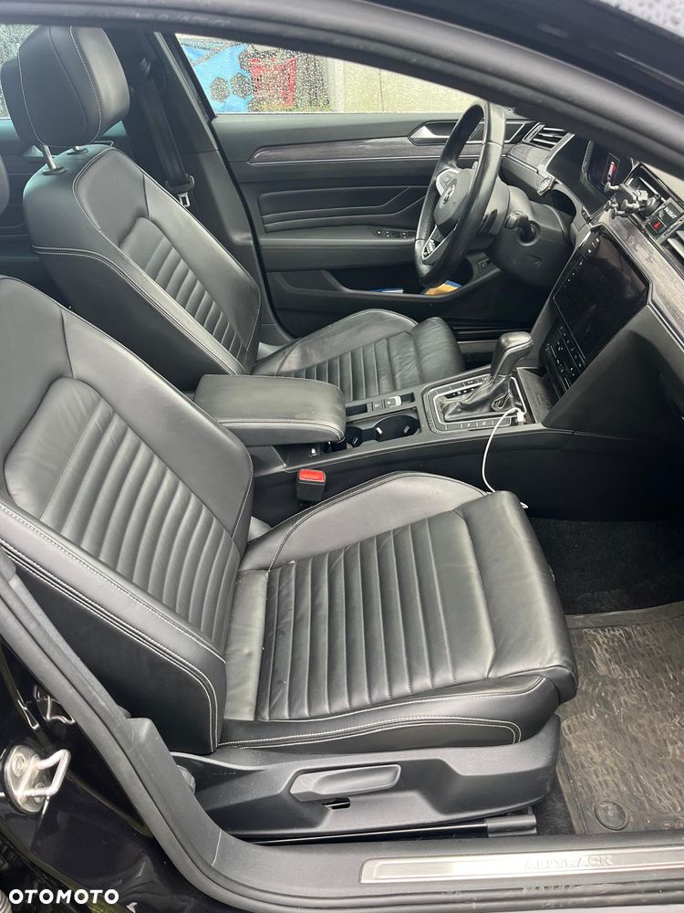 Volkswagen Passat Alltrack 2.0 TDI SCR 4Motion DSG - 9