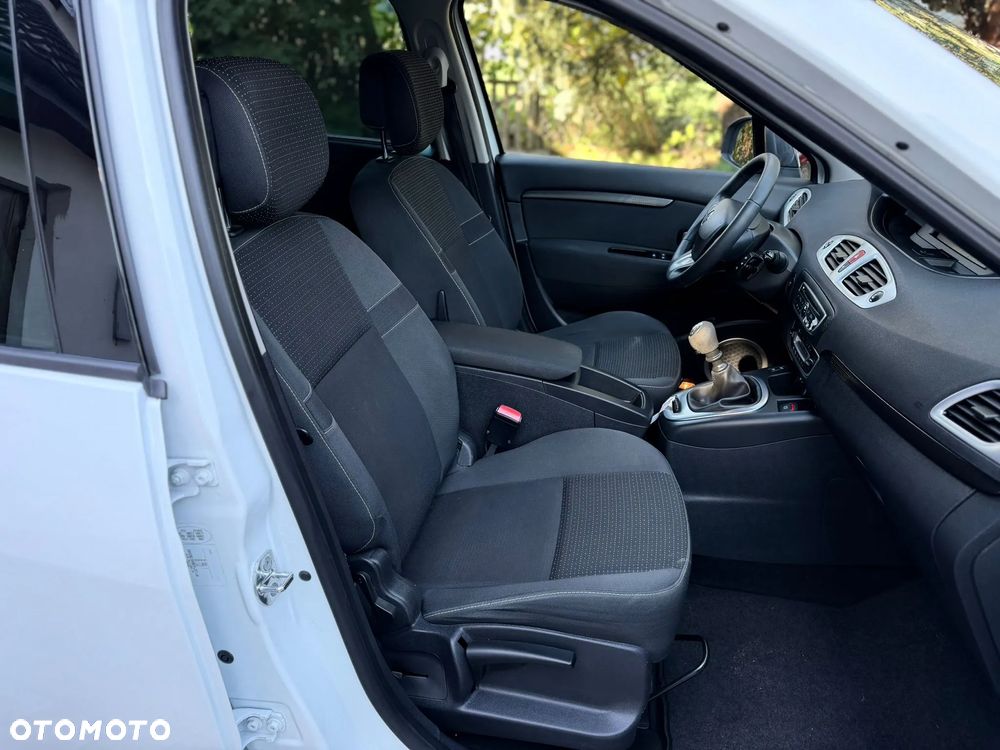 Renault Scenic 1.6 16V Expression - 22