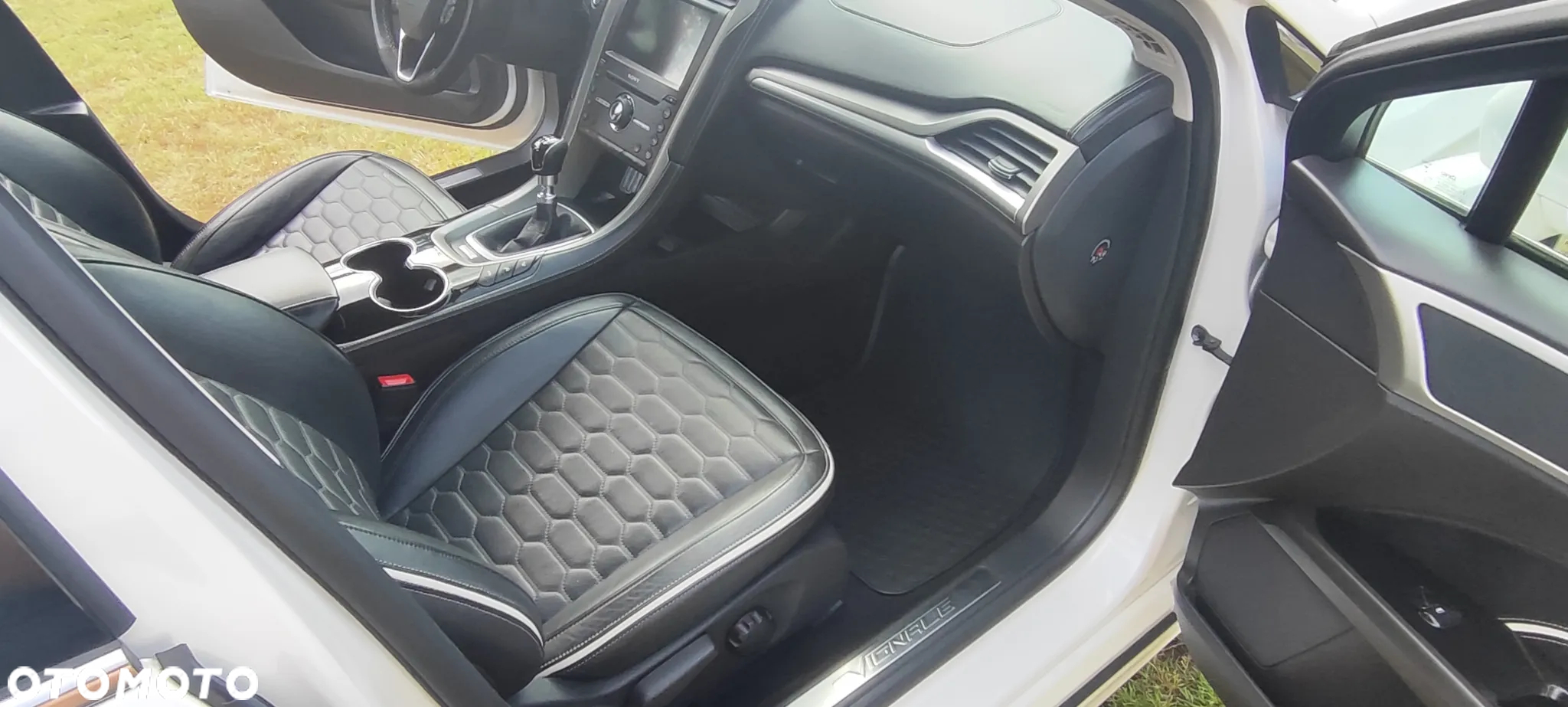 Ford Mondeo Vignale 2.0 TDCi - 29