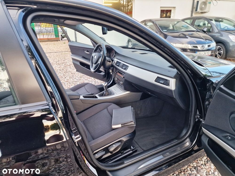 BMW Seria 3 - 15