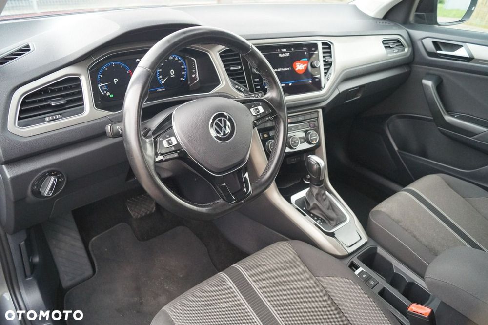 Volkswagen T-Roc - 12