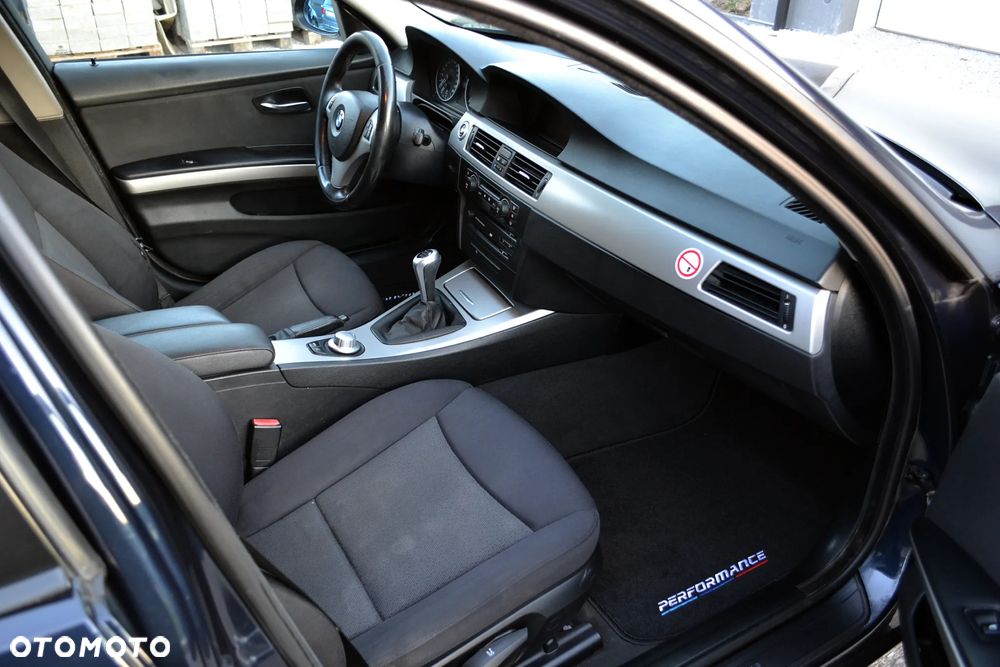 BMW Seria 3 320d DPF - 9