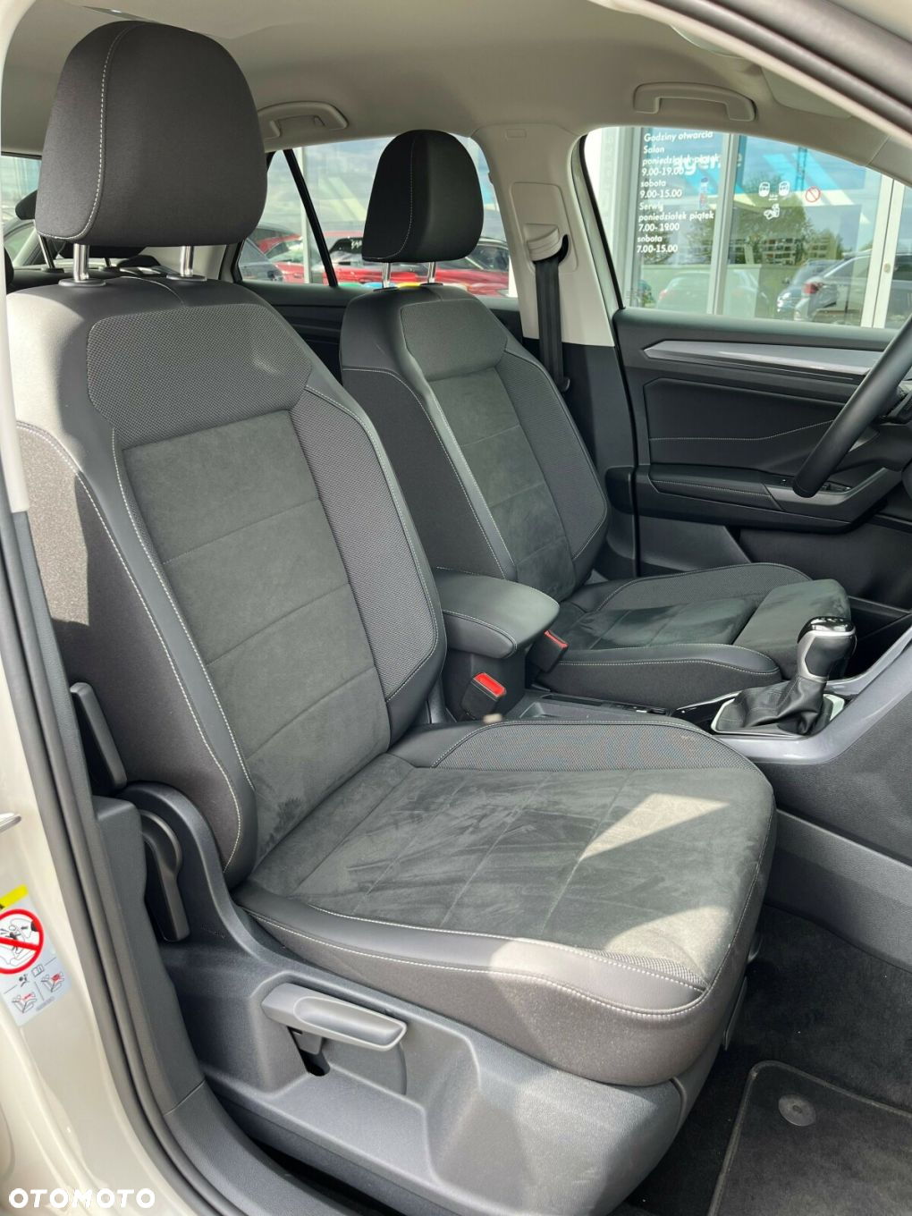 Volkswagen T-Roc 1.5 TSI Style DSG - 10