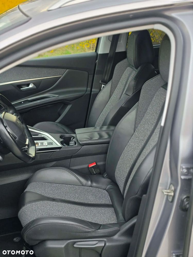 Peugeot 5008 - 18