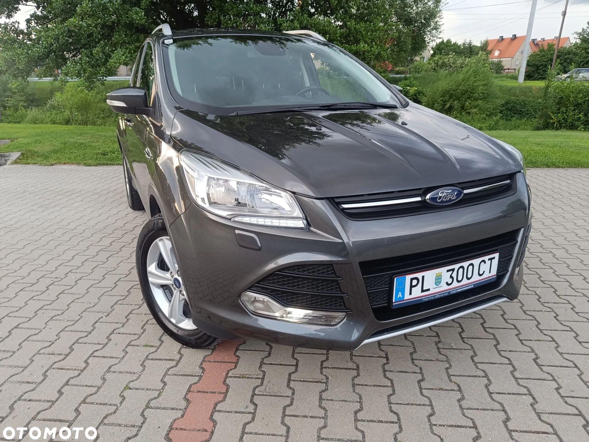 Ford Kuga 2.0 TDCi 2x4 Titanium - 1
