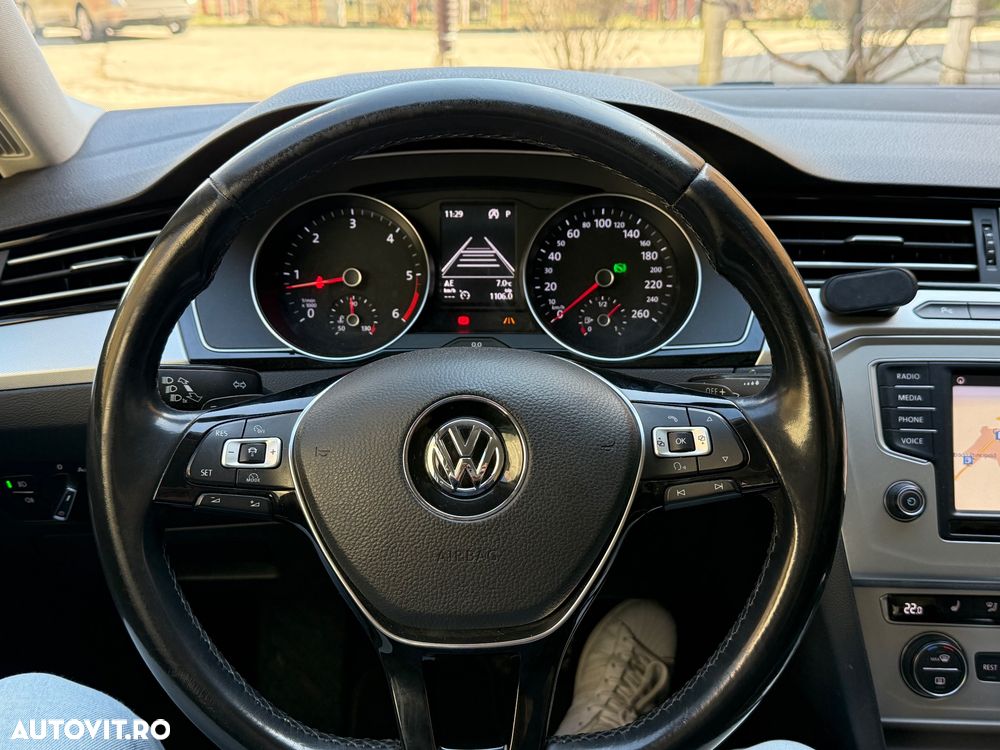 Volkswagen Passat 1.6 TDI (BlueMotion Technology) DSG Comfortline - 11