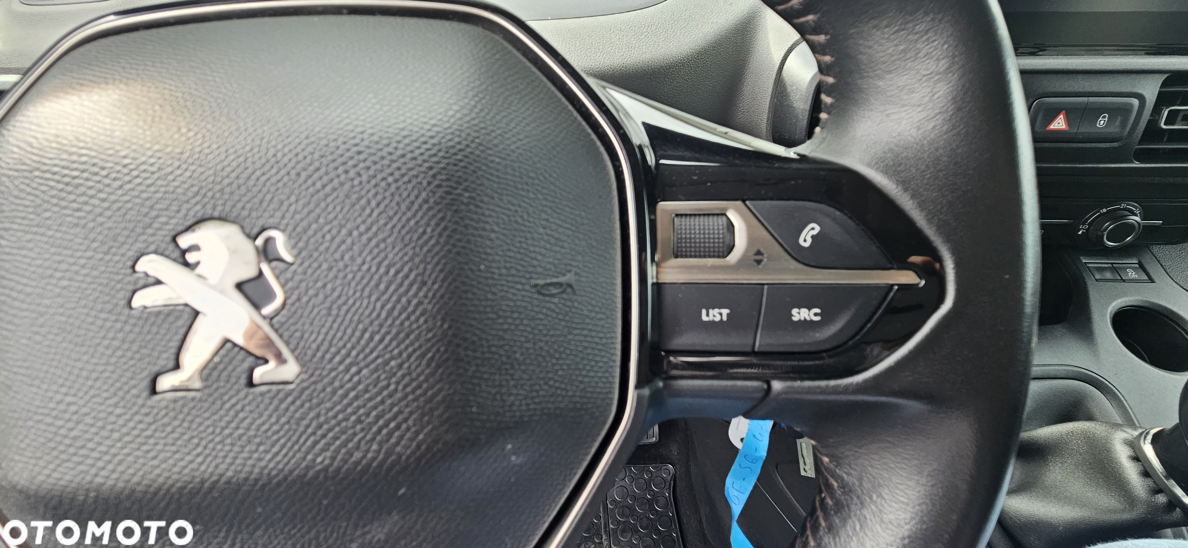 Peugeot Rifter 1.5 BlueHDI Active - 24