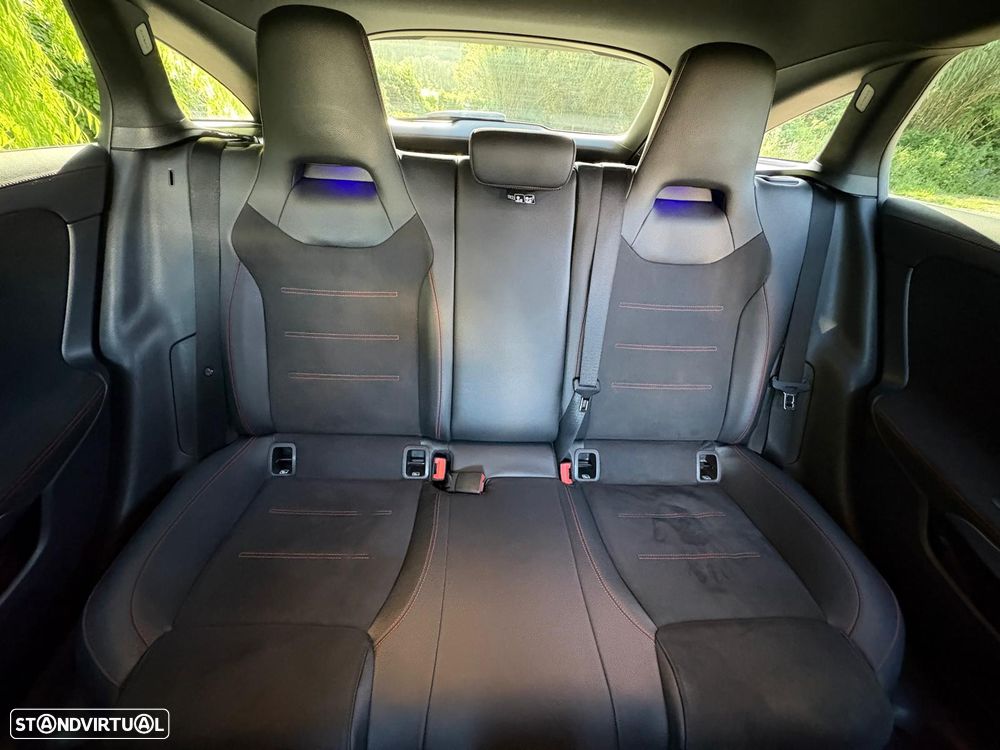 Mercedes-Benz CLA 200 d 8G-DCT AMG Line - 38