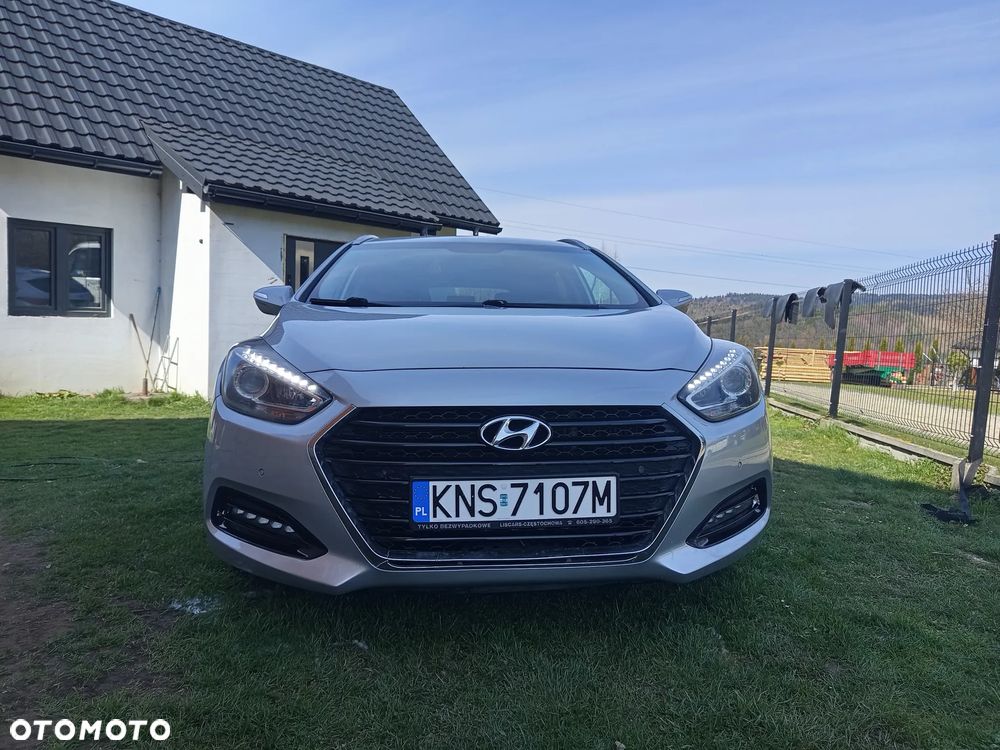 Hyundai i40 1.7 CRDi Comfort - 1