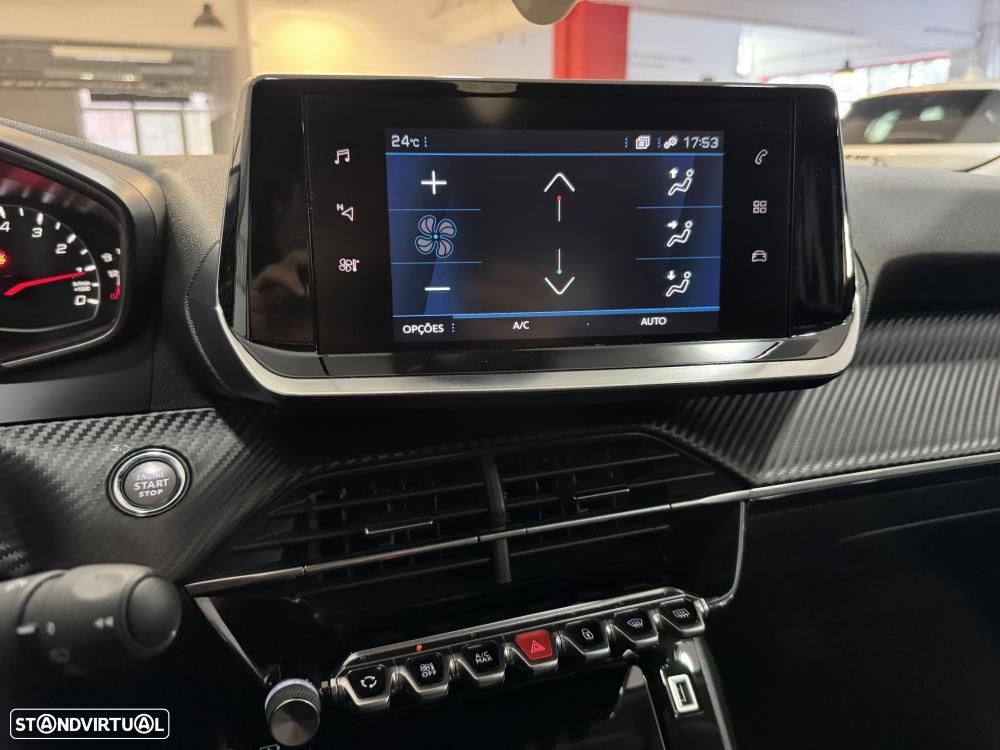 Peugeot 2008 PureTech 130 EAT8 Allure - 33