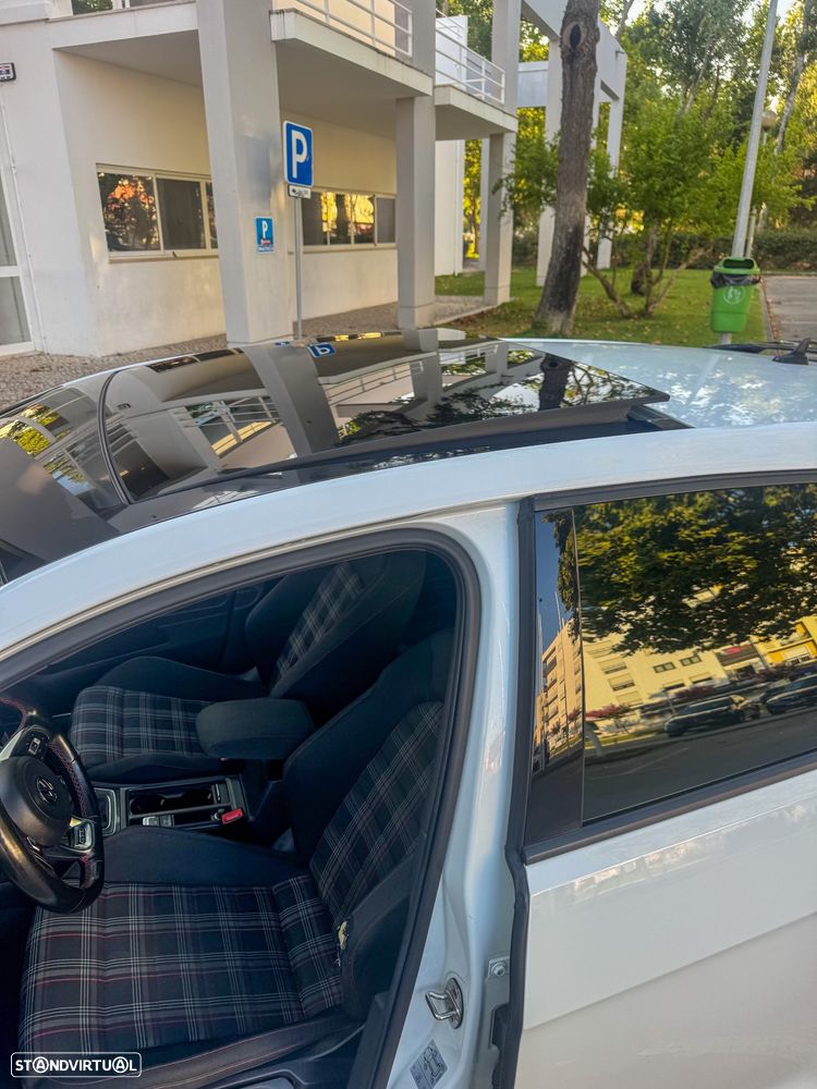 VW Golf 2.0 TSi GTi Performance - 20