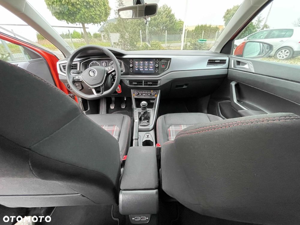 Volkswagen Polo - 6