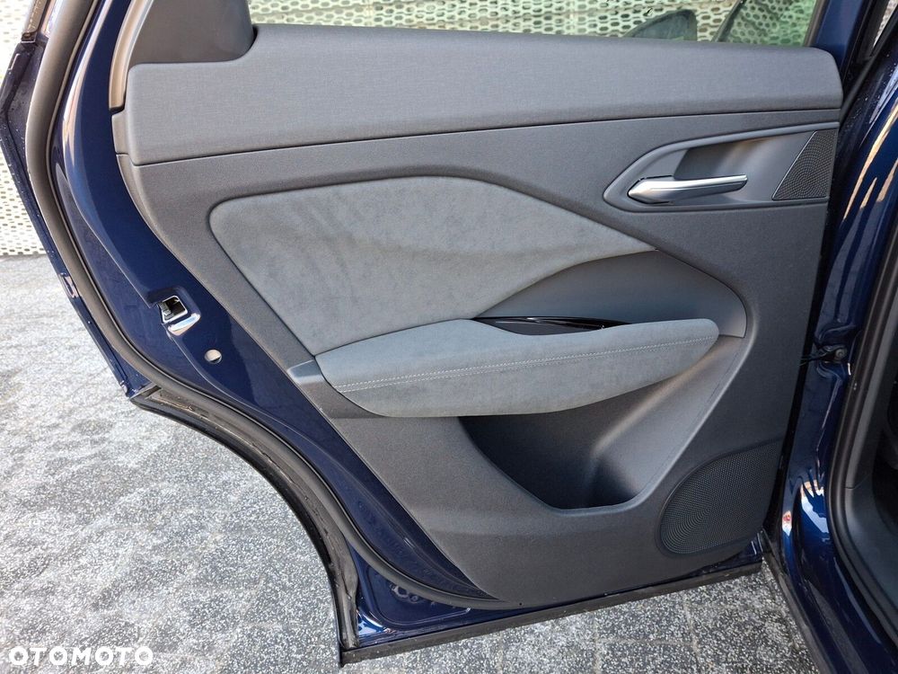 Audi Q3 Sportback - 13